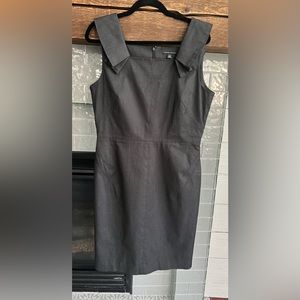 BANANA REPUBLIC Charcoal Stretch Shift Dress Notched Lapel Square Neck S…